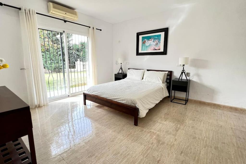 Villa Scenic With Private Pool - Sleeps 8 Михас Экстерьер фото